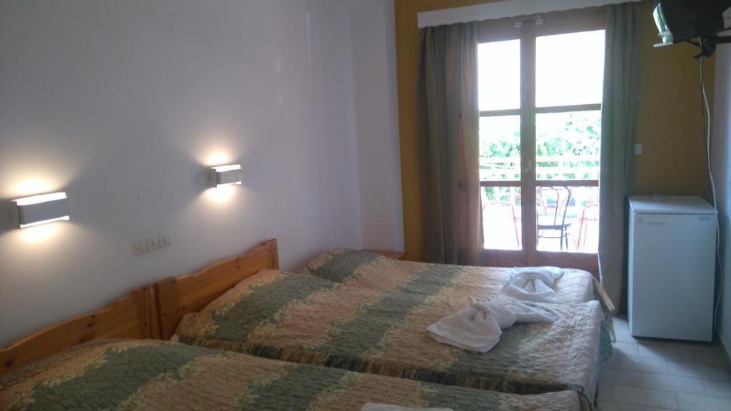 Hotel Aidipsos Loutra Edipsou  Ngoại thất bức ảnh